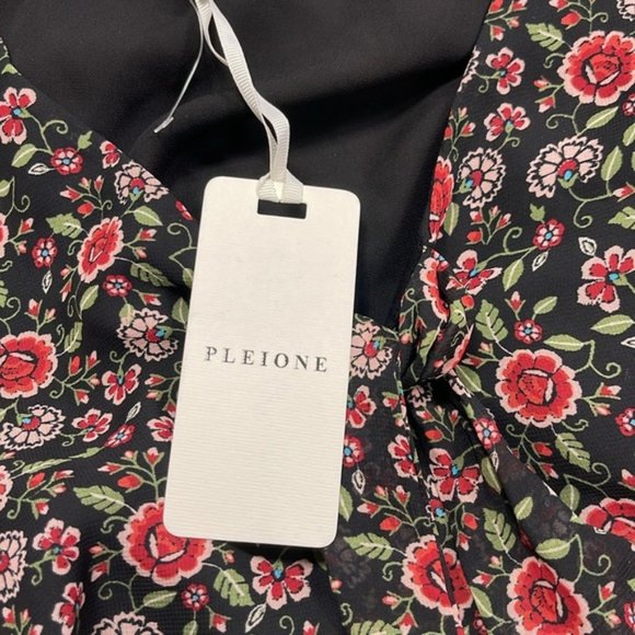 Pleione Tie Front Floral Flutter Sleeve Blouse - Picture 4 of 7